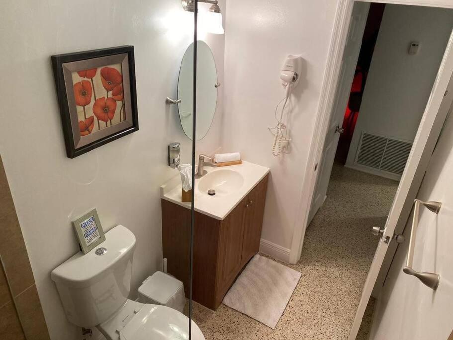 Stayover In Miami Home 2Br - 1Bth - Free Parking Dış mekan fotoğraf