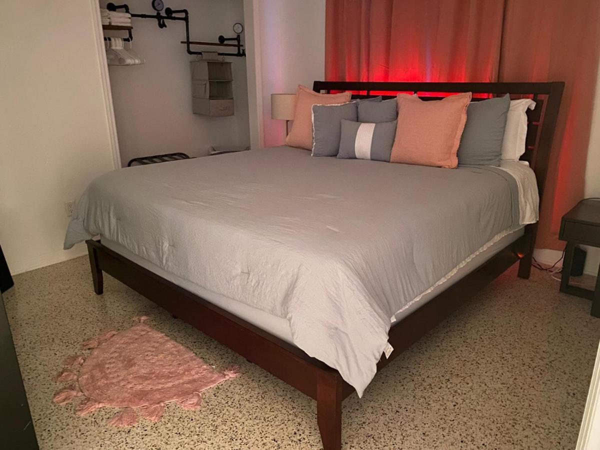 Stayover In Miami Home 2Br - 1Bth - Free Parking Dış mekan fotoğraf