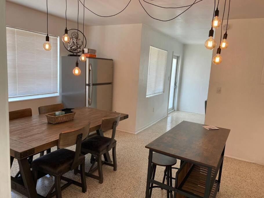 Stayover In Miami Home 2Br - 1Bth - Free Parking Dış mekan fotoğraf